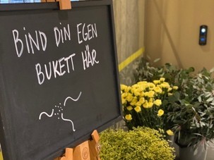 Traderas härliga inflyttningsfest – bild 1